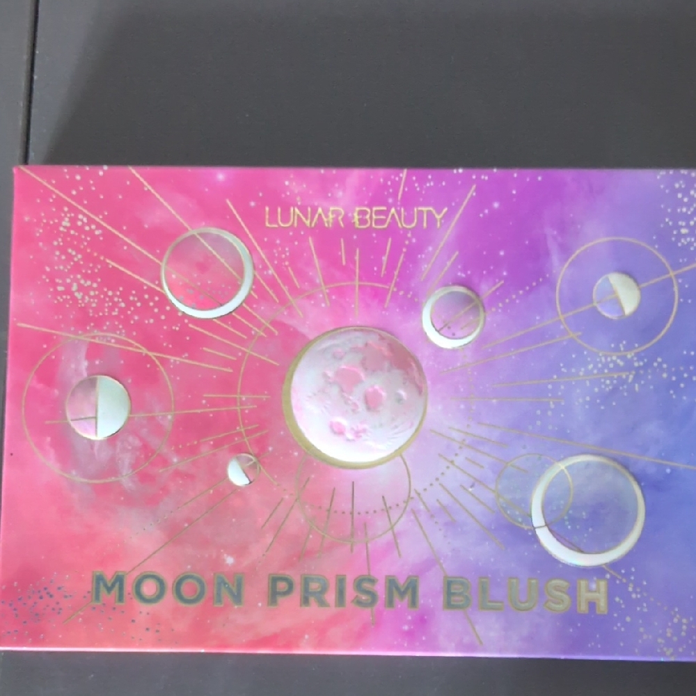 Lunar Beauty Moon Prism Blush Palette - Radiant Pink and Purple